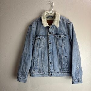 Levis Premium Denim Sherpa Lined Jacket Size Large